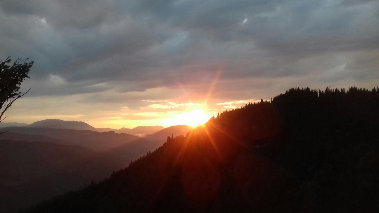 Fruehstueckspension Gasthof Gesslbauer Hotel Steinhaus am Semmering Ngoại thất bức ảnh